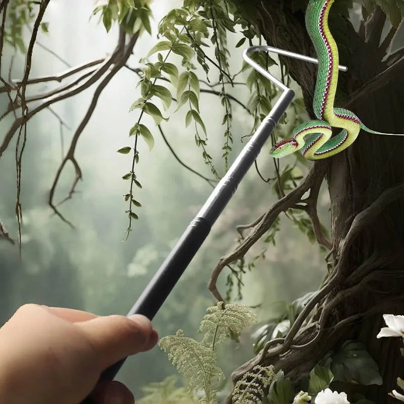 Extendable Snake Handling Hook