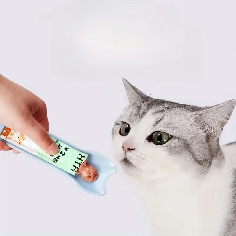 Cat Treat Squeeze Feeder
